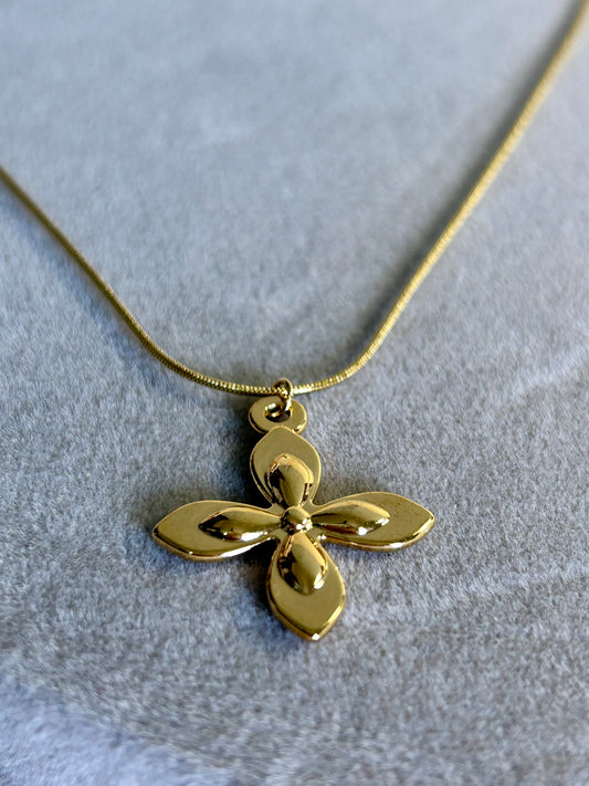 The Golden Blossom Necklace