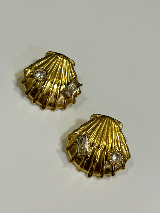 Shell Diamond Earring