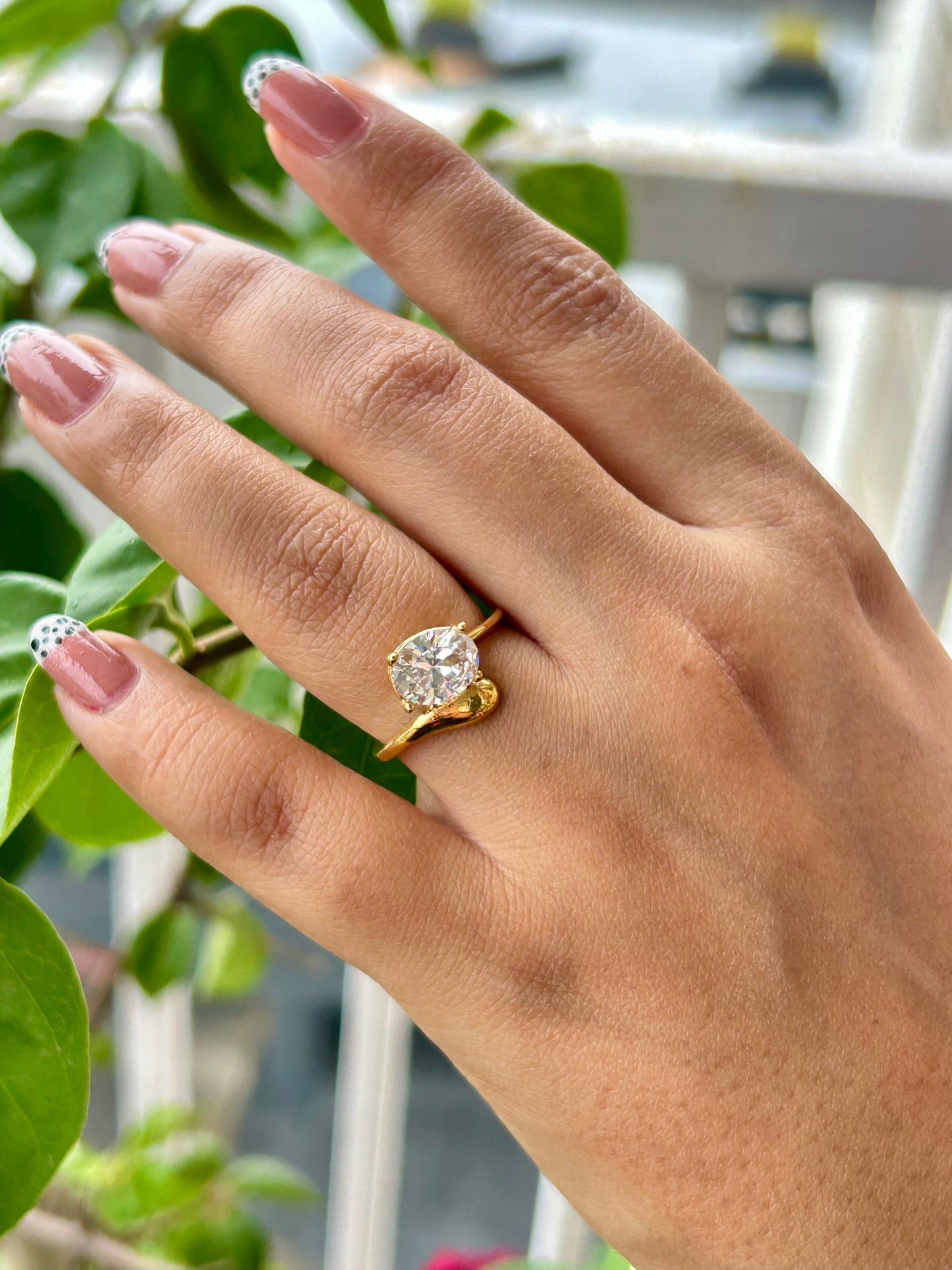 Aurora Solitaire Ring