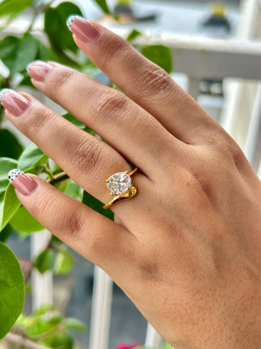 Aurora Solitaire Ring