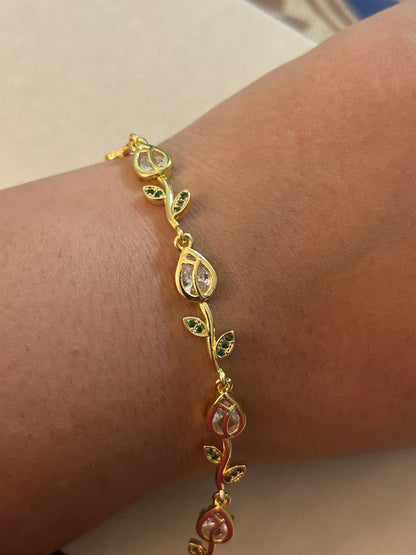 Whit Tulip Bracelet