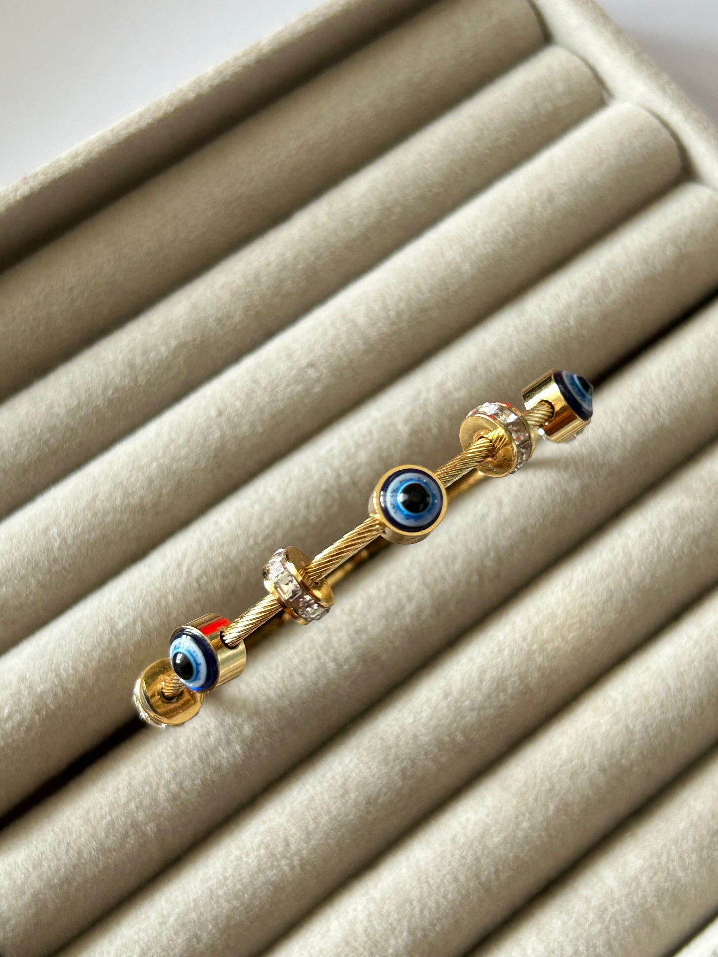 Evil Eye Studded Bracelet(Thin Wrist)