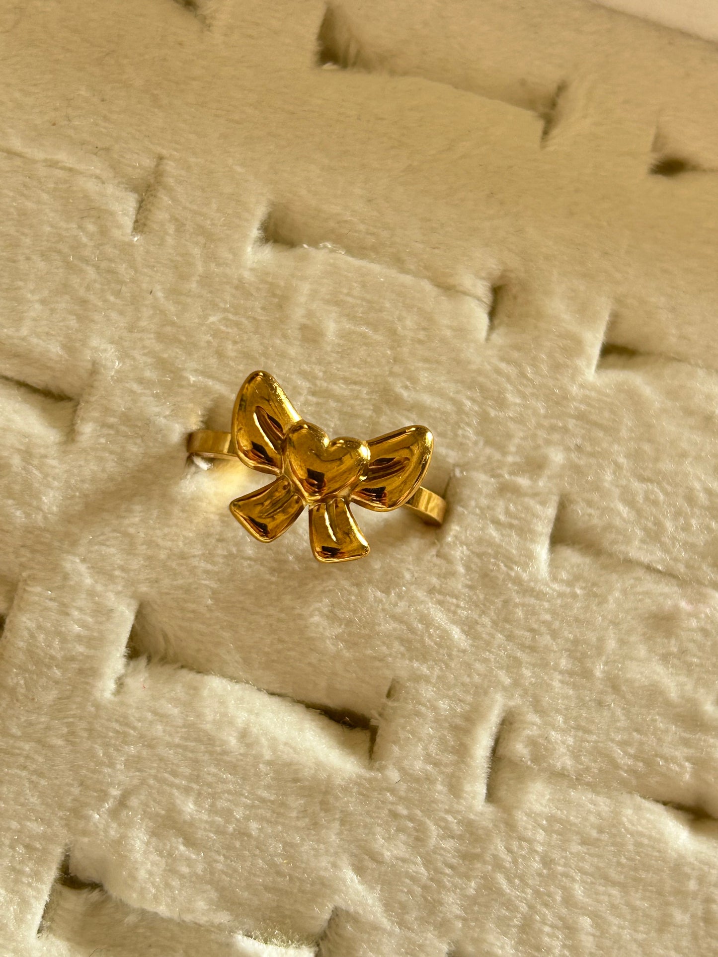 Bow Heart Ring