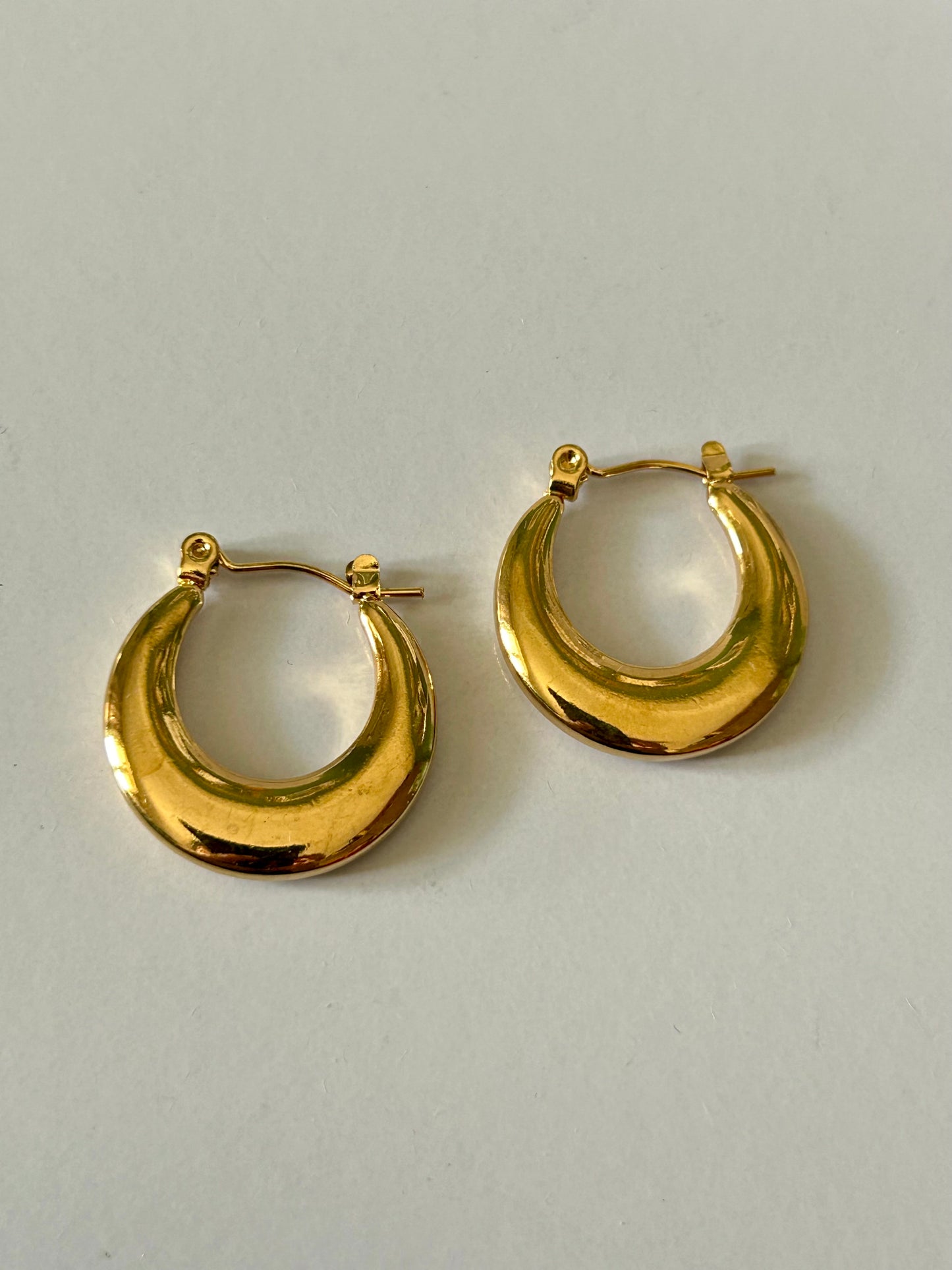 Classic Round Hoops
