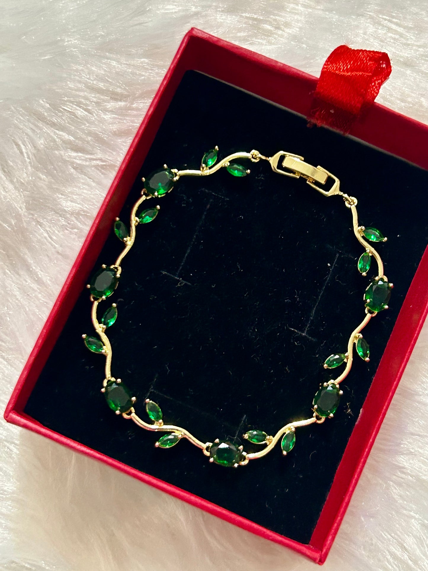 Green Tulip Bracelet