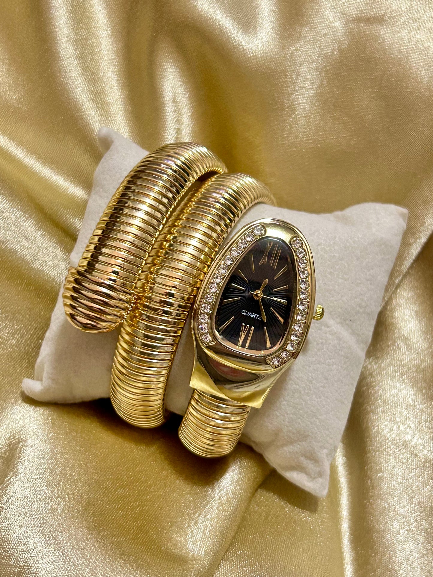 Diamond Snake Watch(Black Dial)