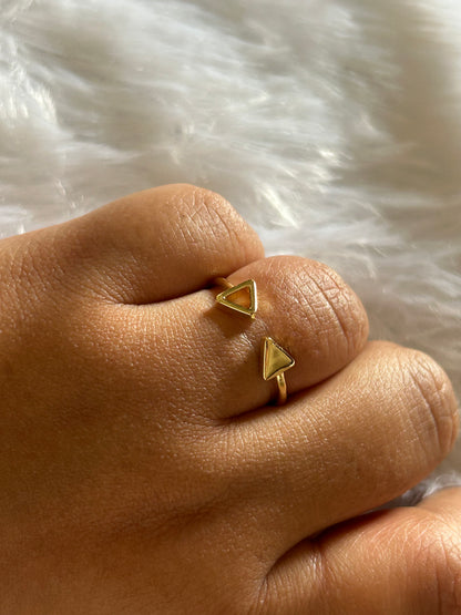 Triangles Adjustable Ring