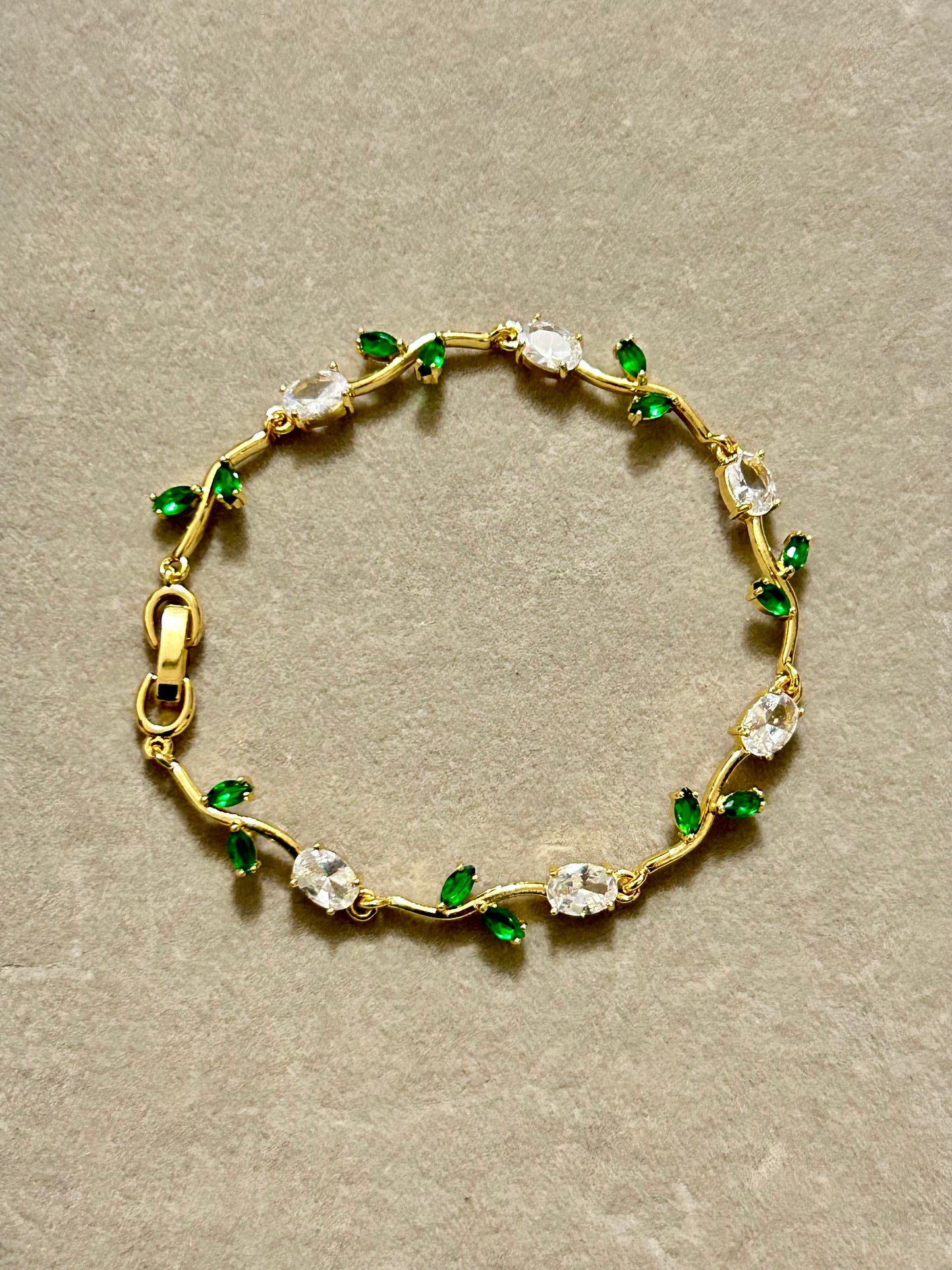 White & Green Tulip Bracelet