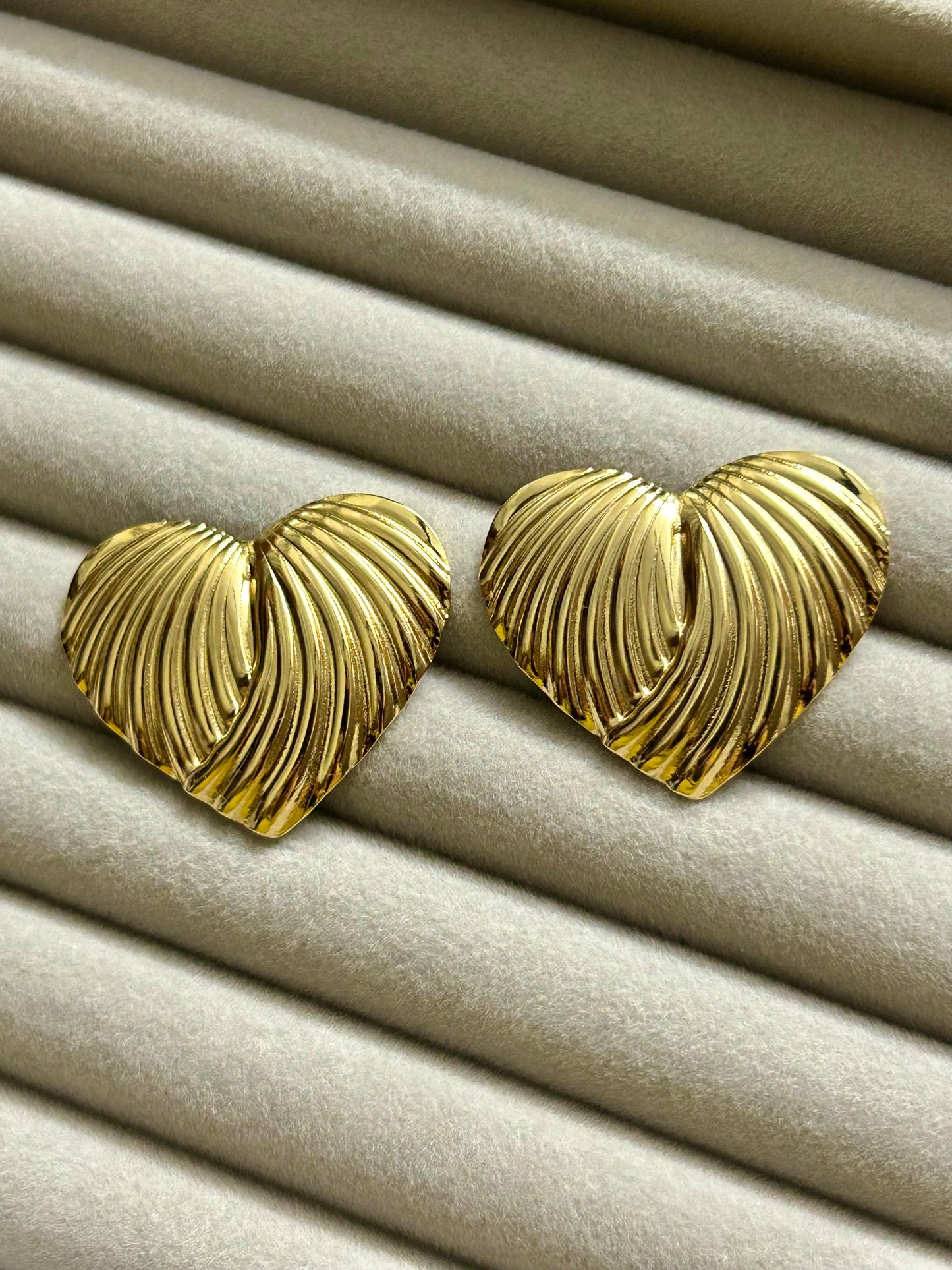 Textured Shell Heart Studs