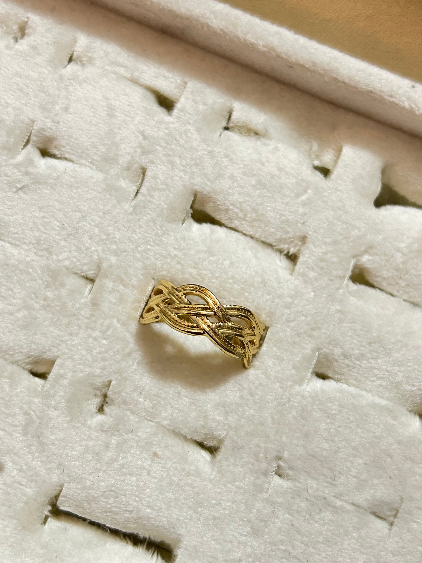 Chains Adjustable Ring