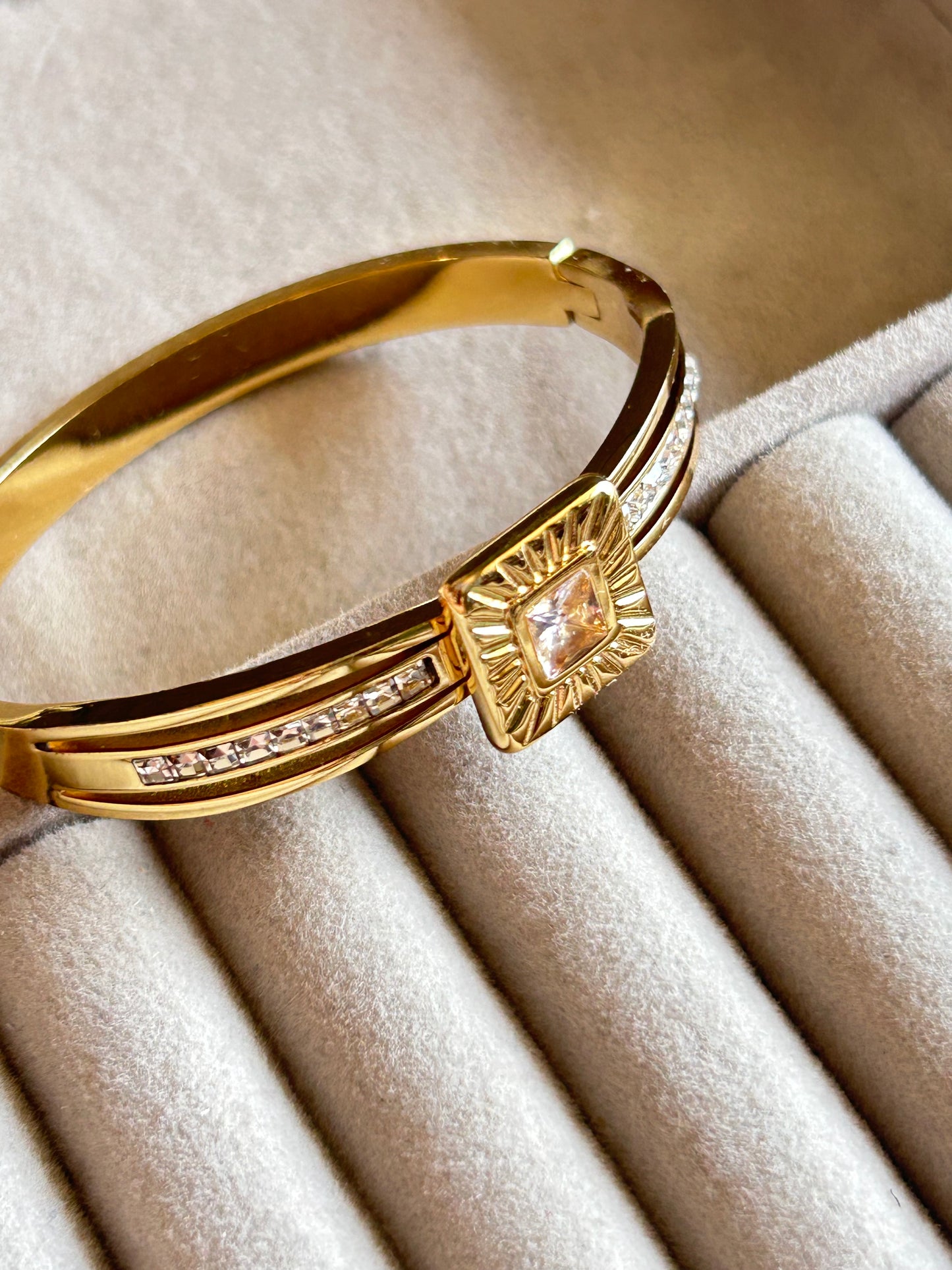 Square Diamonds Bracelet