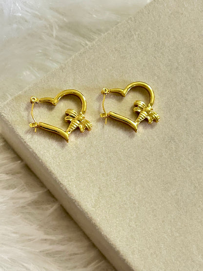 Heart Bees Hoop