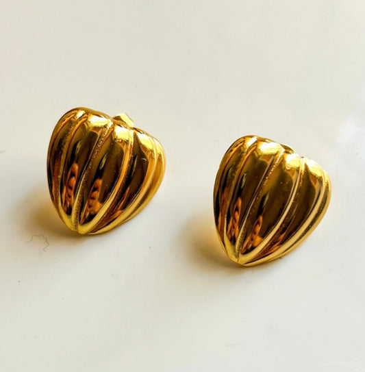 Fluted Heart Earrings