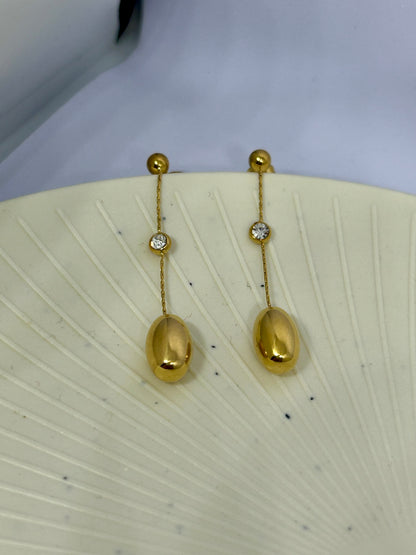 Golden Elegance Drop Earrings