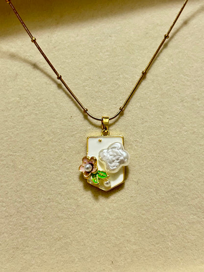 White Floral Necklace