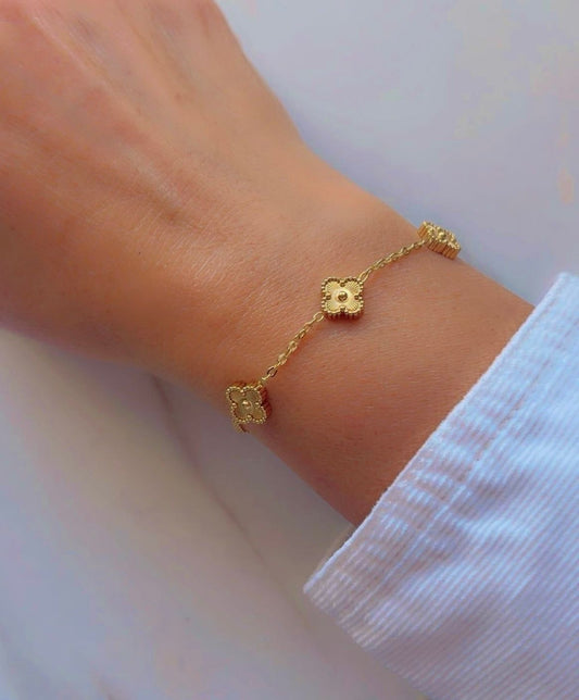Golden Mini Clover Bracelet