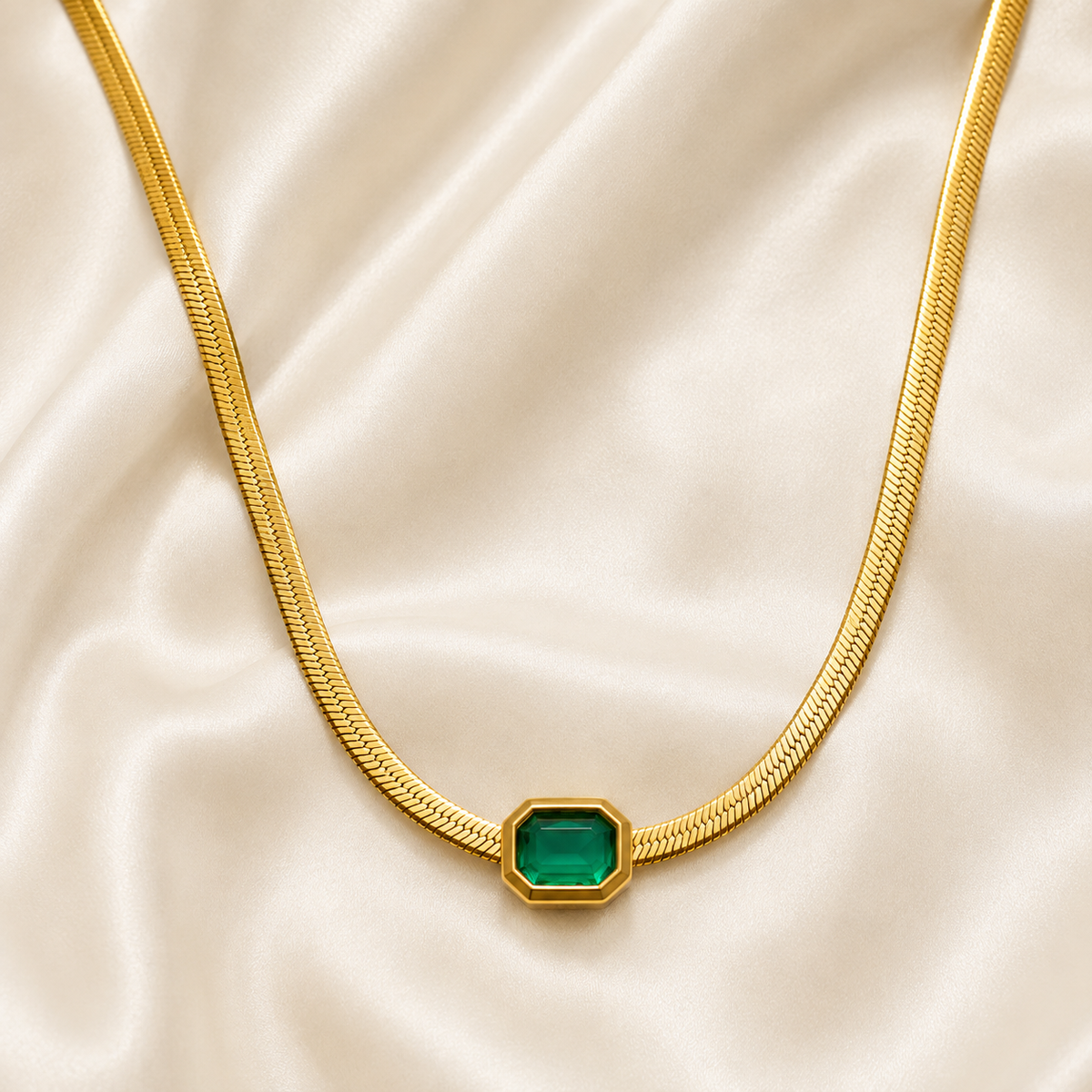Green Snake Chain Necklace
