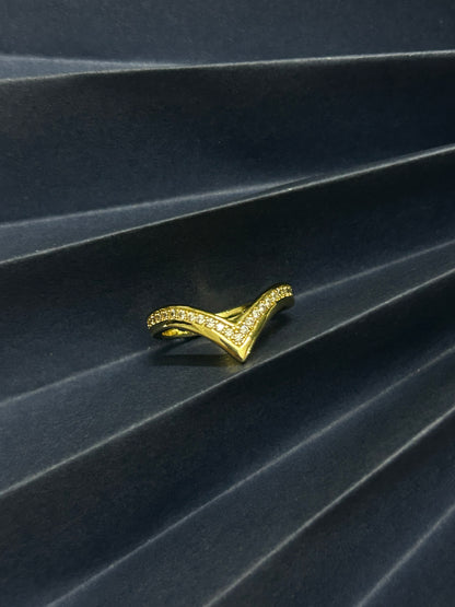 V Diamond Adjustable Ring