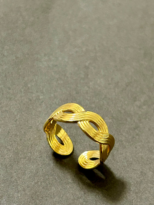 Golden Twist Ring