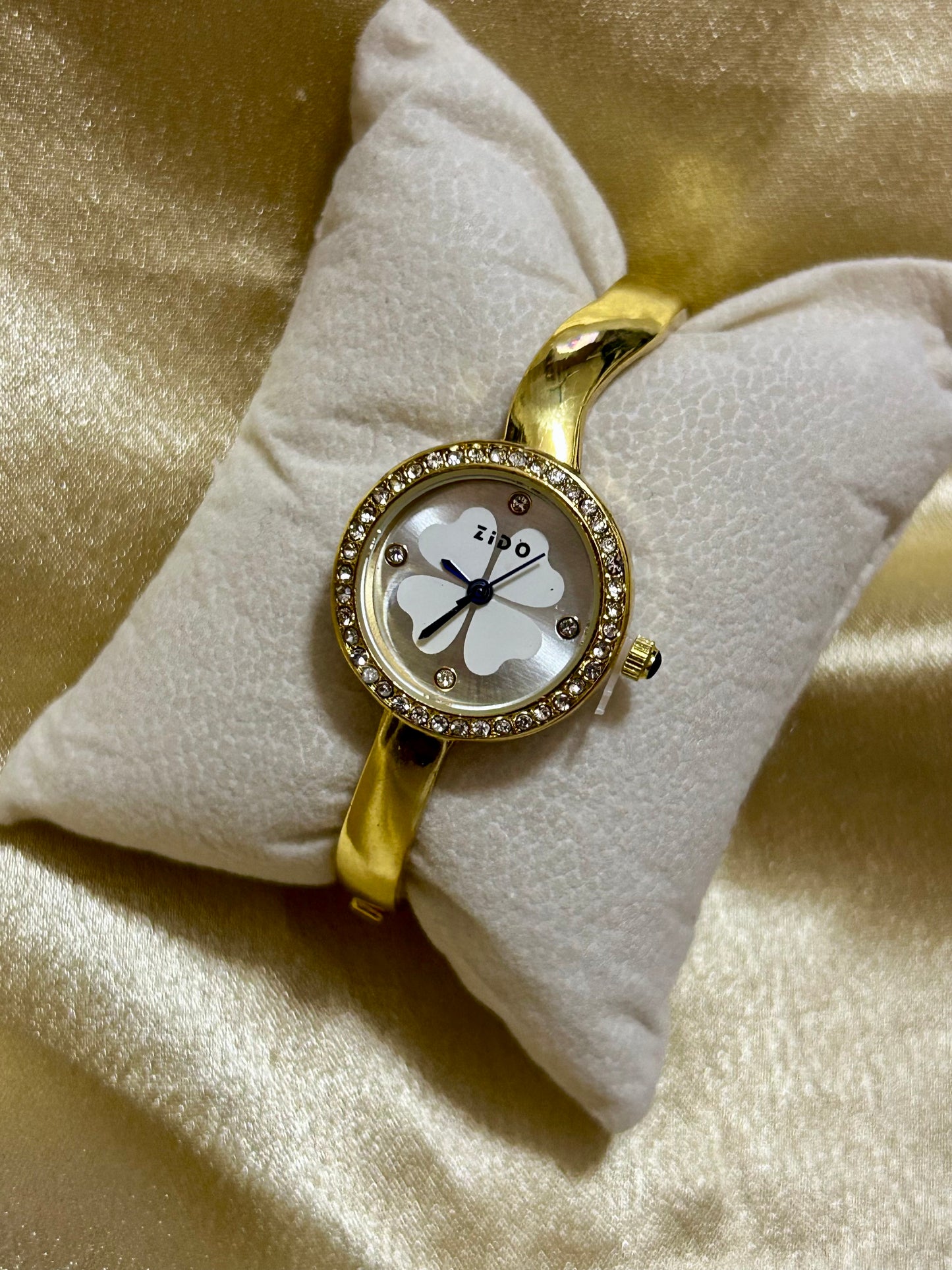 Clover Kada Style Watch