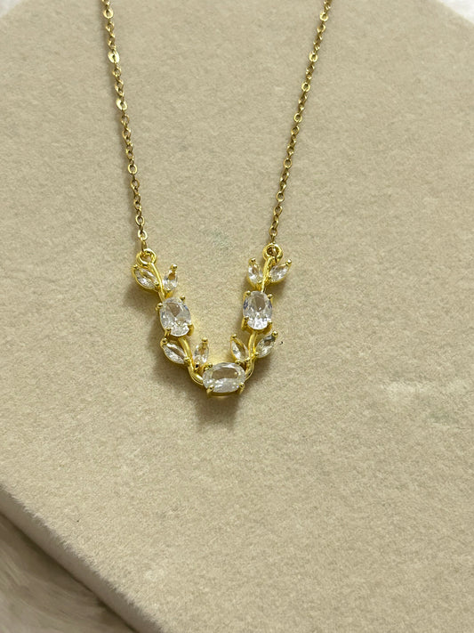 White Tulip Necklace