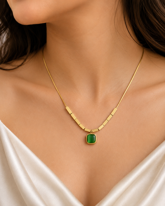 Emerald Glow Necklace