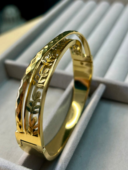 Golden Laurel Bangle