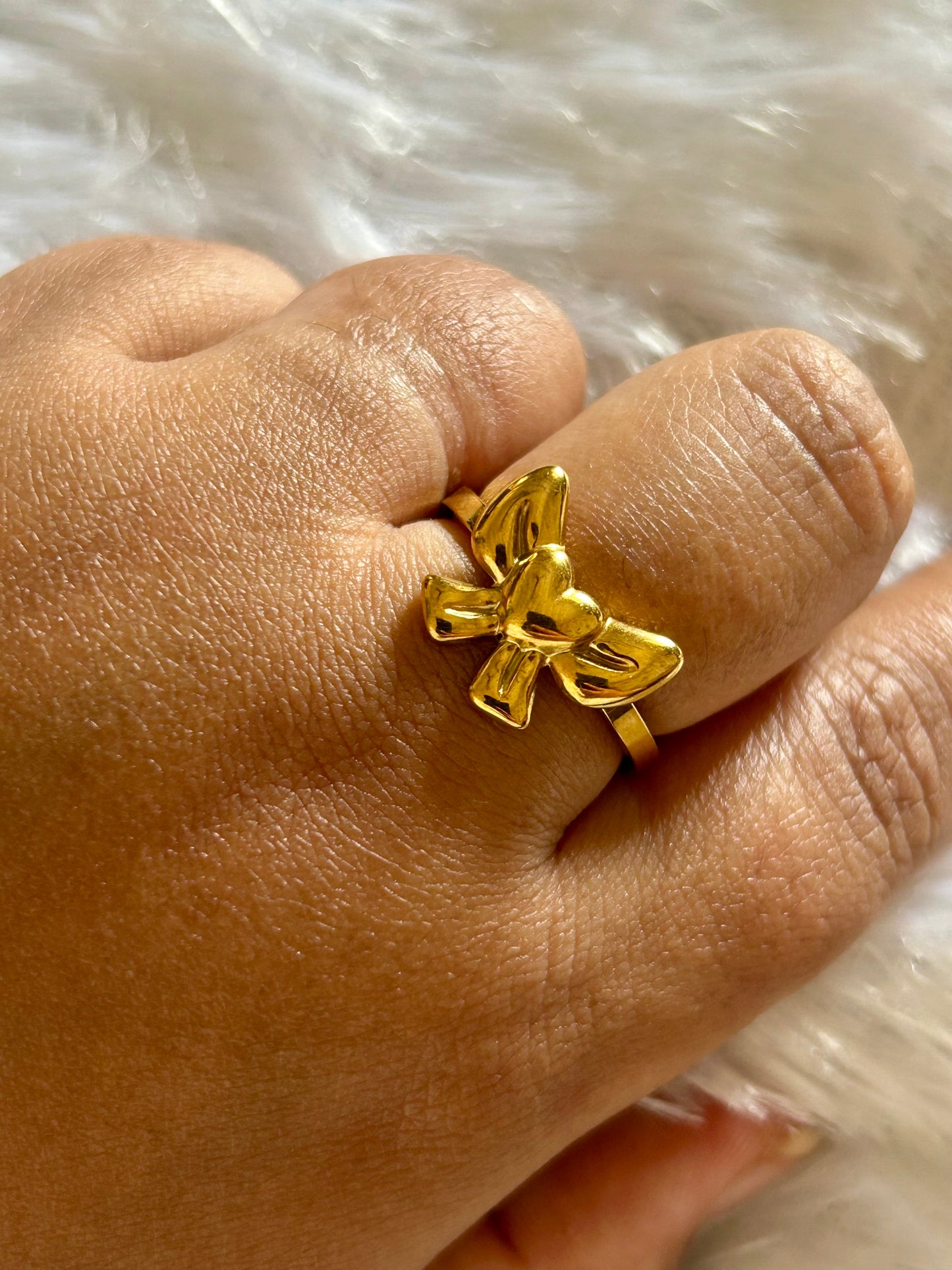 Bow Heart Ring
