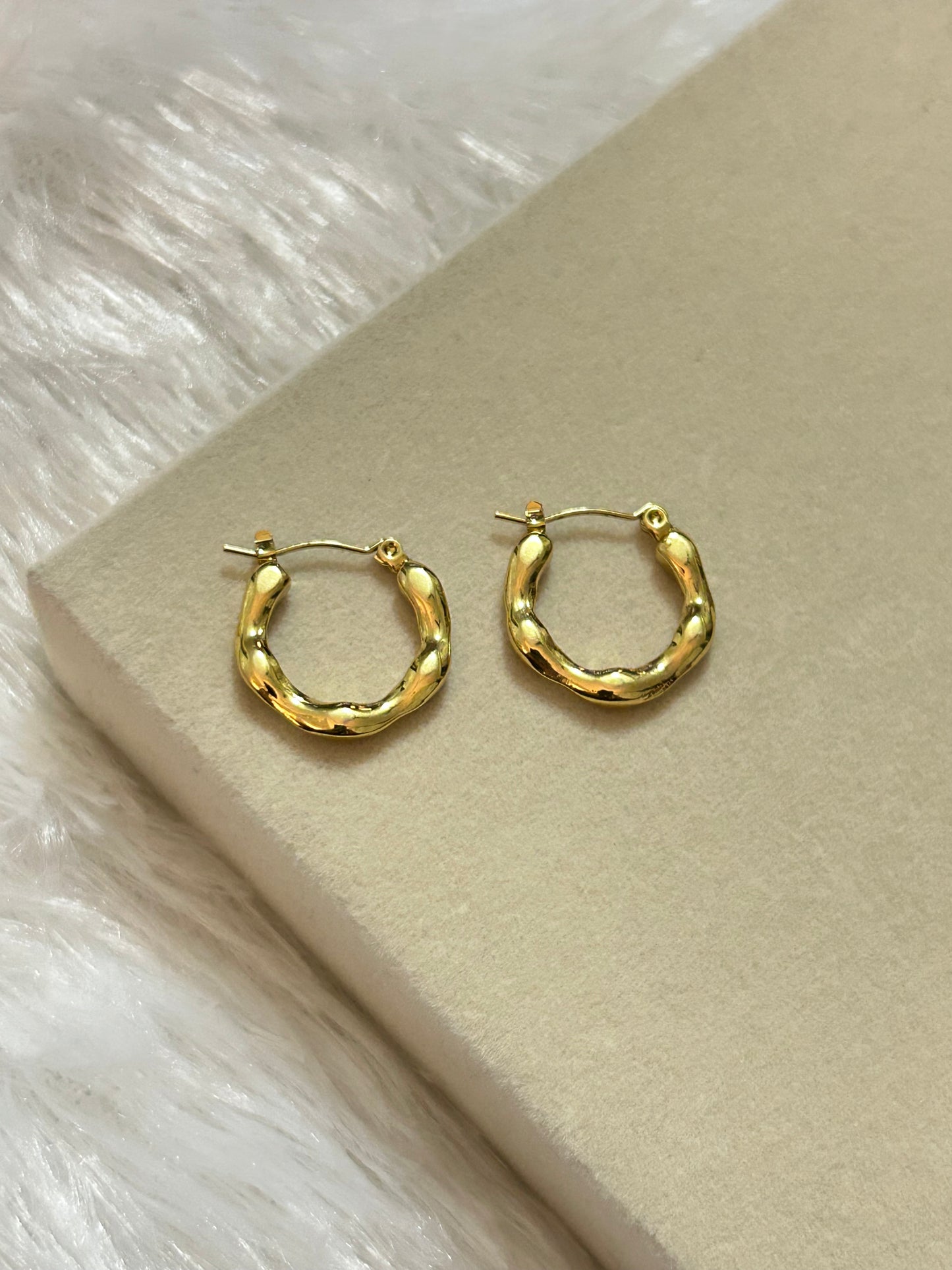 Liquid Hoops