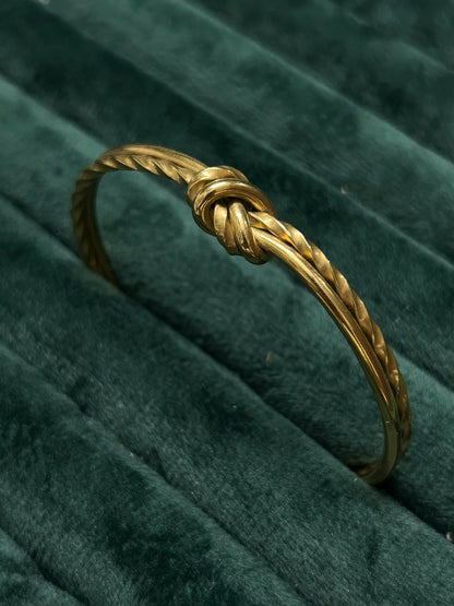 Knott Cuff