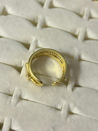 Luxe Curve Ring