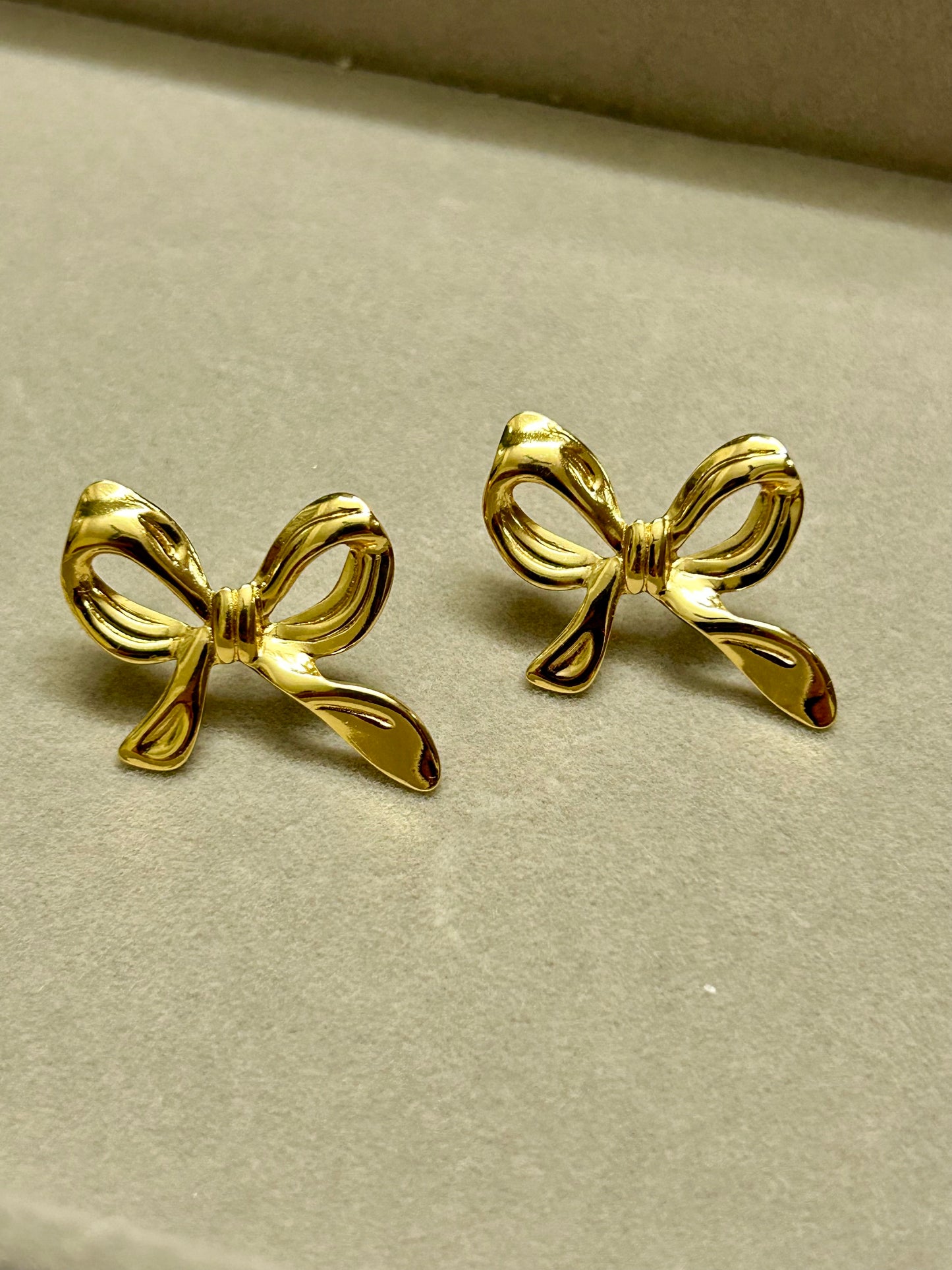 Bow Earrings
