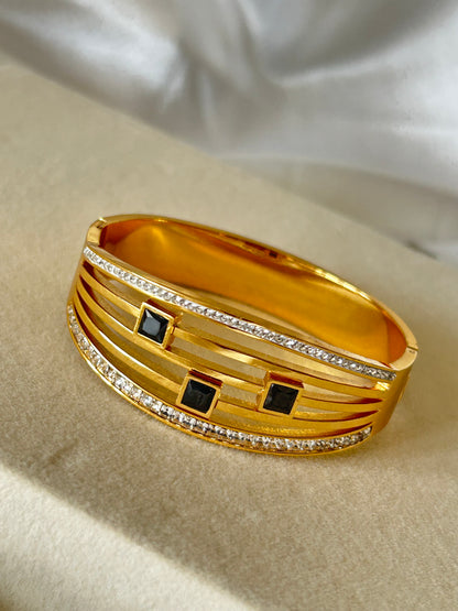 Black Muse Bracelet(Thin Wrist Bracelet)
