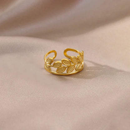 Double Layered Petals Adjustable Ring