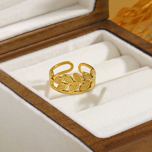 Double Layered Petals Adjustable Ring