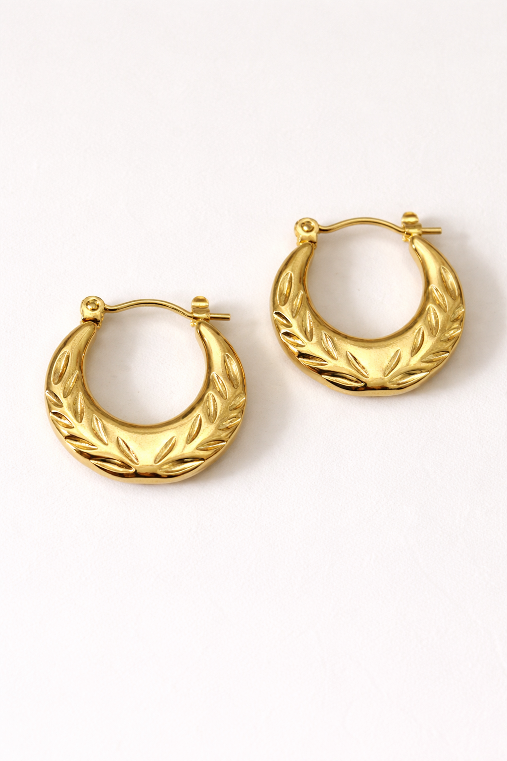 Laurel Textured Hoops