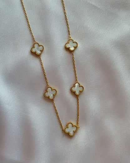 White Clovers Necklace