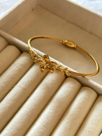 Flower Bracelet