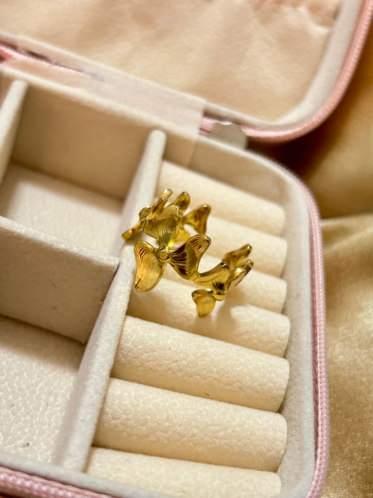 Three Petals Adjustable Ring