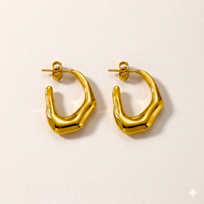 Aura Curve Hoops