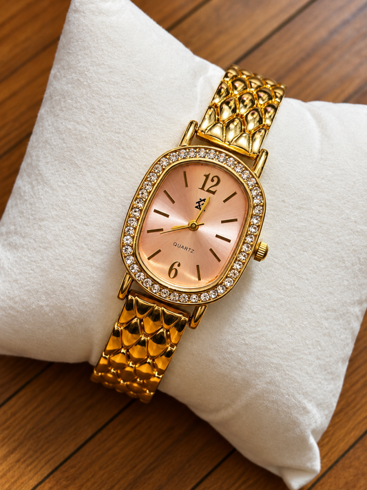 Luxe Oval Golden Watch