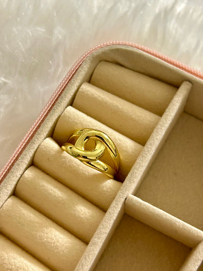 Wave Loop Ring