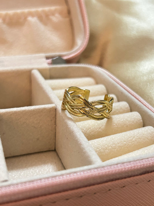 Chains Adjustable Ring