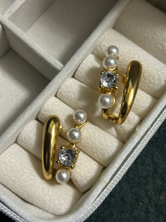 Diamond and Pearl double Earrings